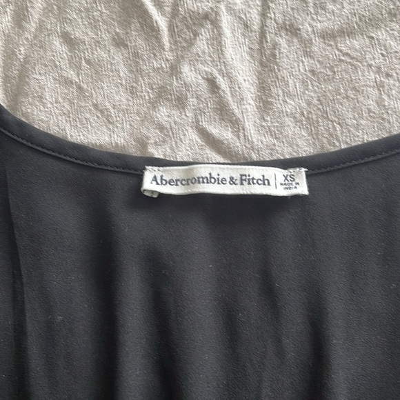 Abercrombie and Fitch button-down long sleeve blouse XS - Picture 2 of 7